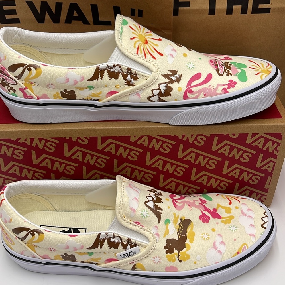 Vans Men’s Classic Slip-On Get Outdoors Classic White 
VN000BVZFRL
Sne… - Picture 3 of 16